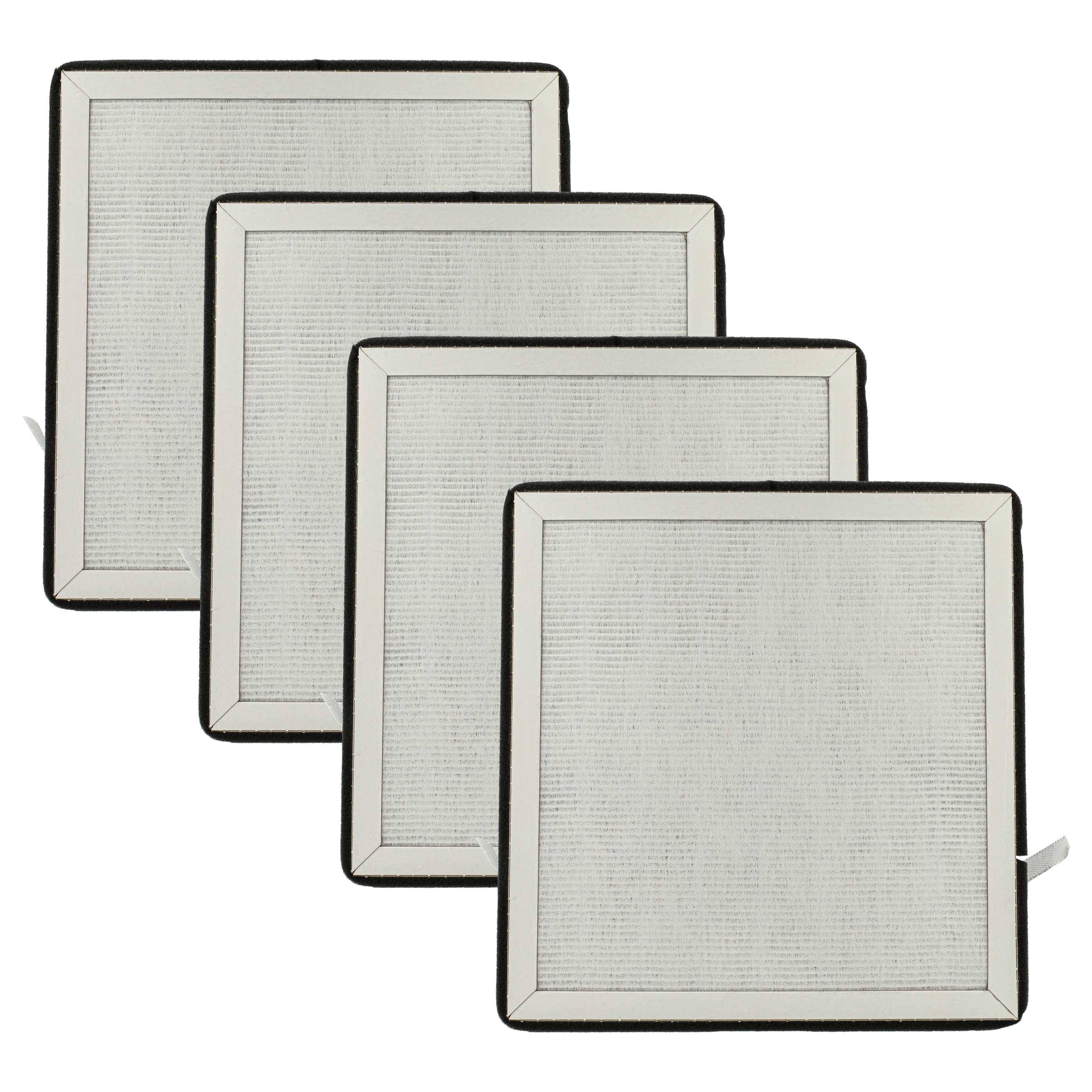 Vier quadratische Luftfilterpads mit schwarzen Kanten, gleichmäßig in einer Reihe angeordnet.