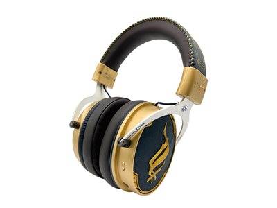 Goldene und schwarze Over-Ear-Kopfhörer mit aufwendigen Designdetails auf den Ohrmuscheln und dem Kopfbügel, die eine Mischung aus Luxus und Stil zeigen.