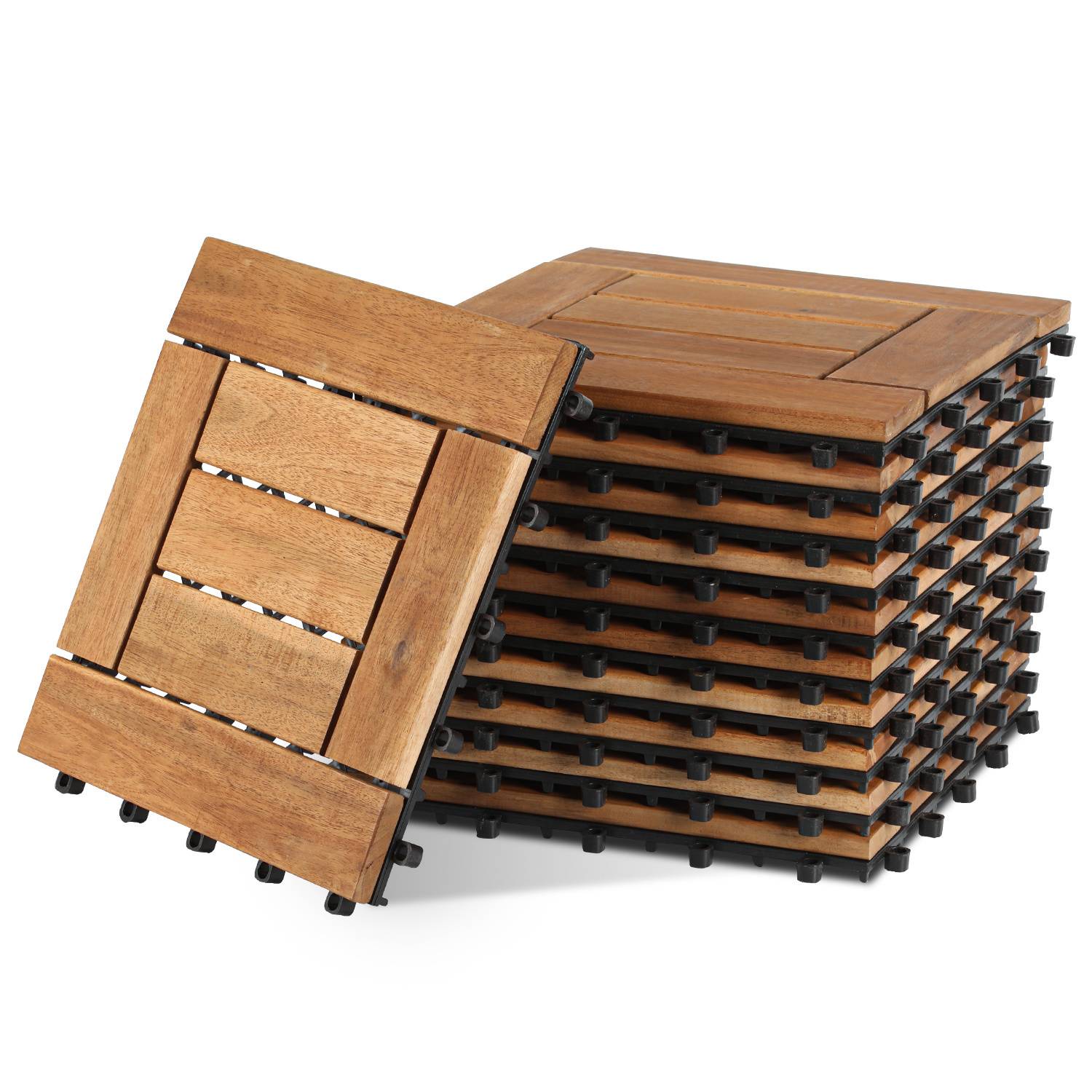 Stapel von ineinandergreifenden Holzfußbodenfliesen, wobei eine Fliese aufrecht steht und das Gitternetz-Assembly und die Holzstruktur zeigt.
