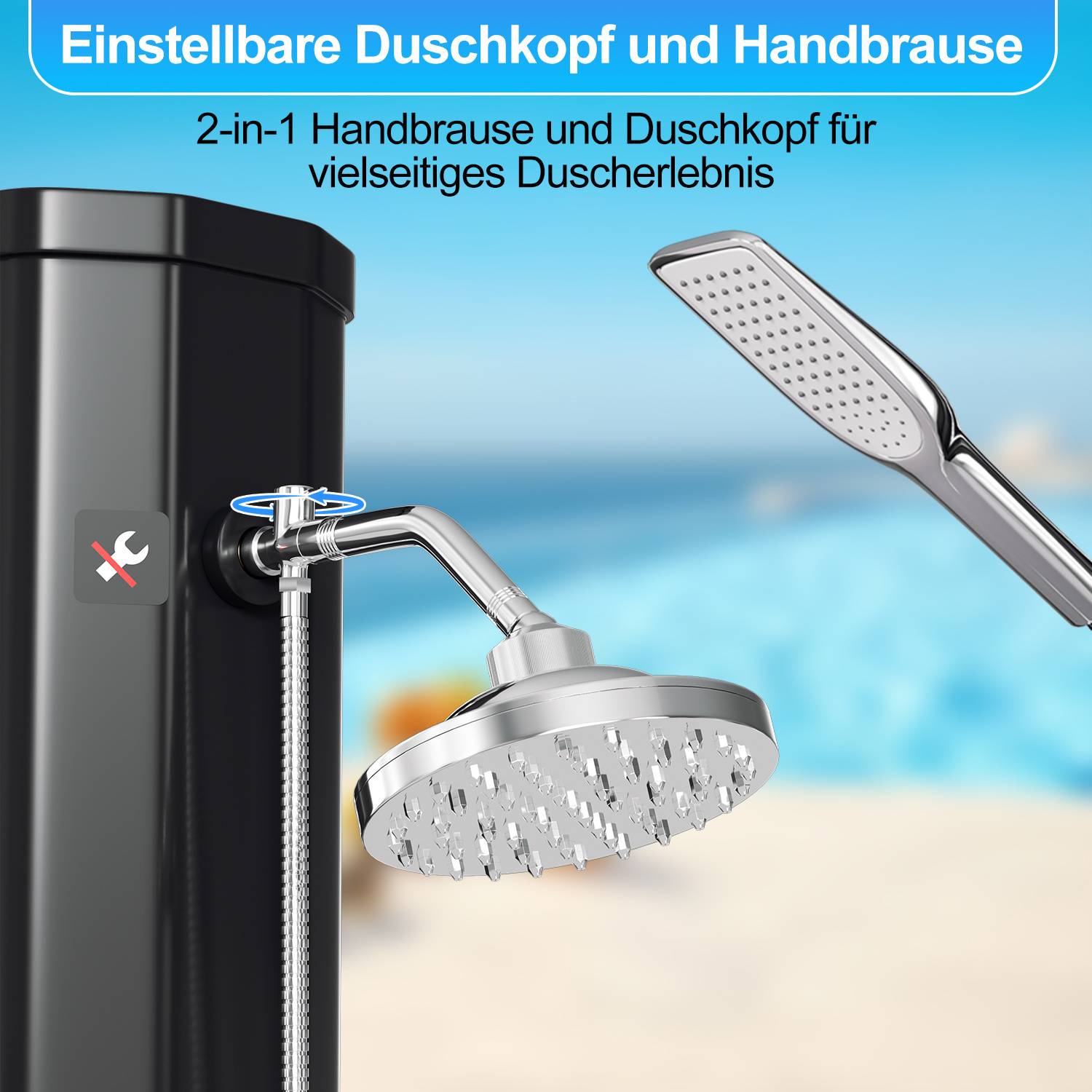 Eine Dusche mit verstellbarem Handbrausekopf und festem Duschkopf für ein vielseitiges Erlebnis. Mit schwarzem Säulendesign und Strandkulisse.
