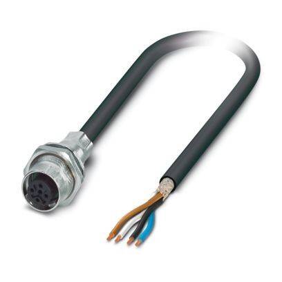 Ein schwarzes Elektrokabel mit drei freigelegten Drähten an einem Ende und einem kreisförmigen Metallstecker am anderen Ende.