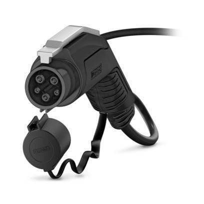 Nahaufnahme eines Elektrofahrzeug-Ladesteckers mit mehreren Kontakten, die das Steckerdesign und die Schutzkappe zeigt.