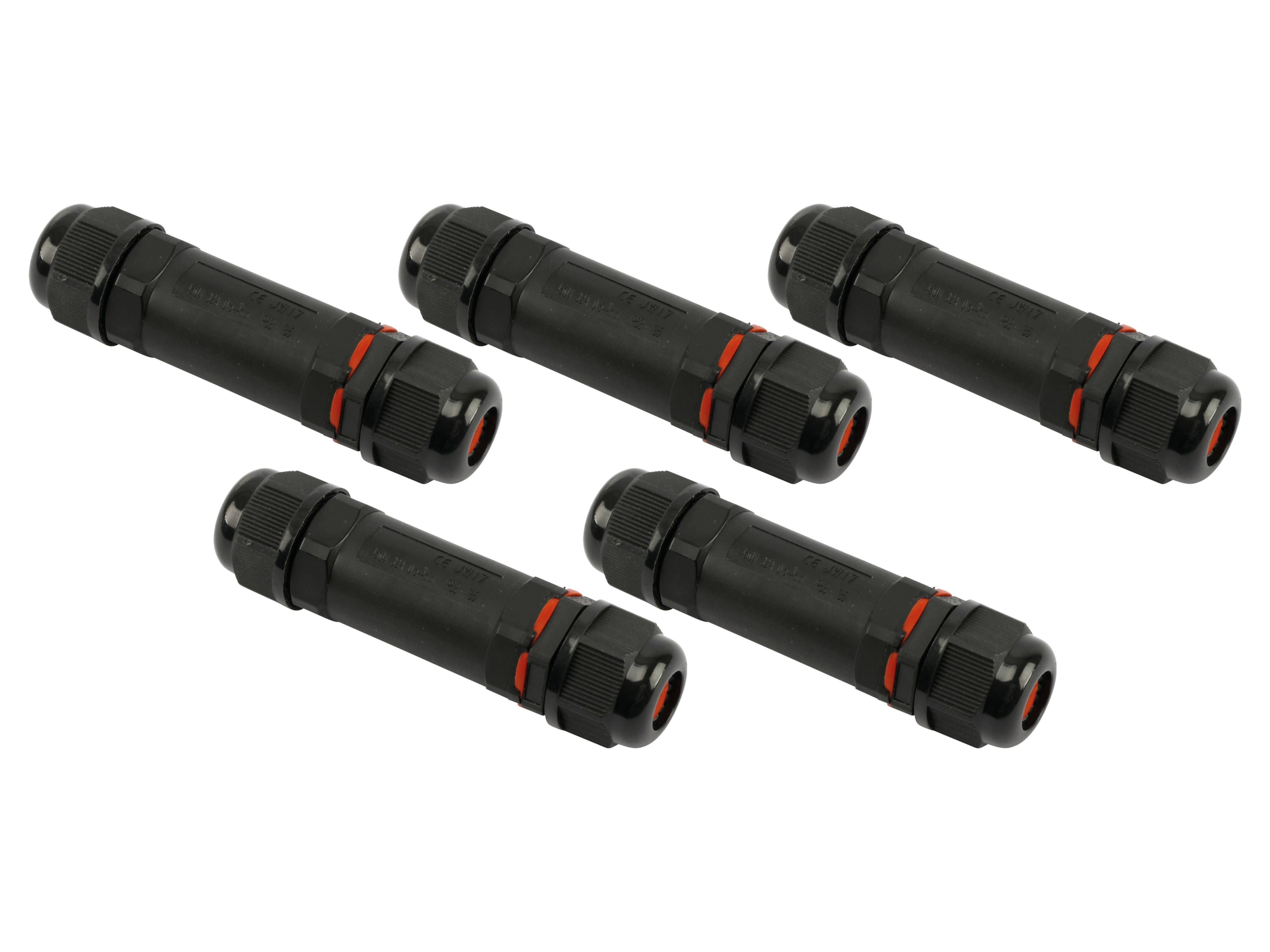 Fünf schwarze wasserdichte Steckverbinder mit roten Akzenten sind diagonal auf weißem Hintergrund angeordnet und in zwei Reihen positioniert.