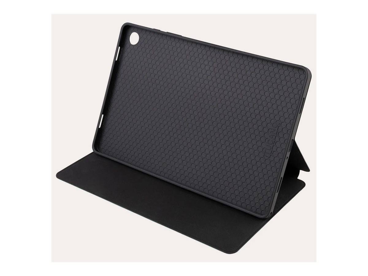 Schwarze Tablet-Folio-Schutzhülle mit ausklappbarem Ständer, geöffnet auf hellem Hintergrund dargestellt.
