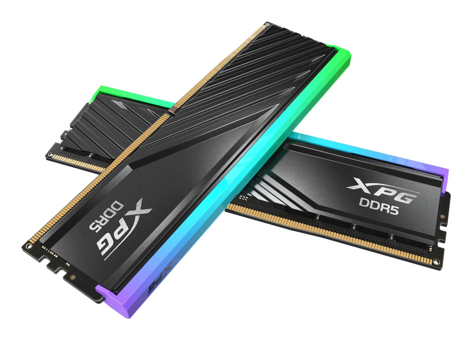 Zwei schwarze DDR5-RAM-Sticks mit RGB-Beleuchtung sind in einem Kreuzmuster angeordnet und heben das XPG-Branding auf ihren Oberflächen hervor.