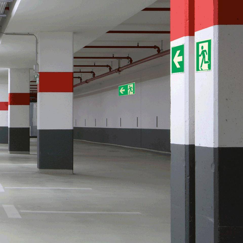 PERMALIGHT® power langnachleuchtend Rettungszeichen Rettungsweg/Notausgang links, Aluminium, 200x200mm, ASR, DIN EN ISO 7010/E001