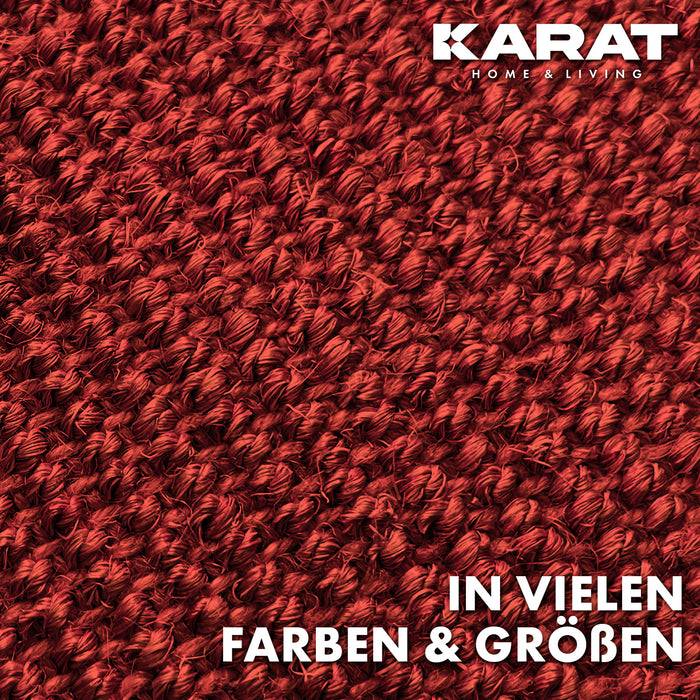 Nahaufnahme eines roten strukturierten Stoffes mit Textüberlagerung, die 