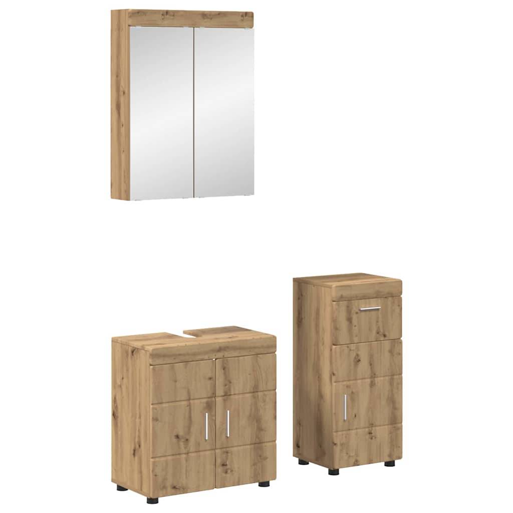 Badezimmermöbelset mit einem an der Wand montierten Spiegelschrank, einem Waschbeckenschrank mit zwei Türen und einem hohen Lagerschrank mit Schubladen. Holzoptik.