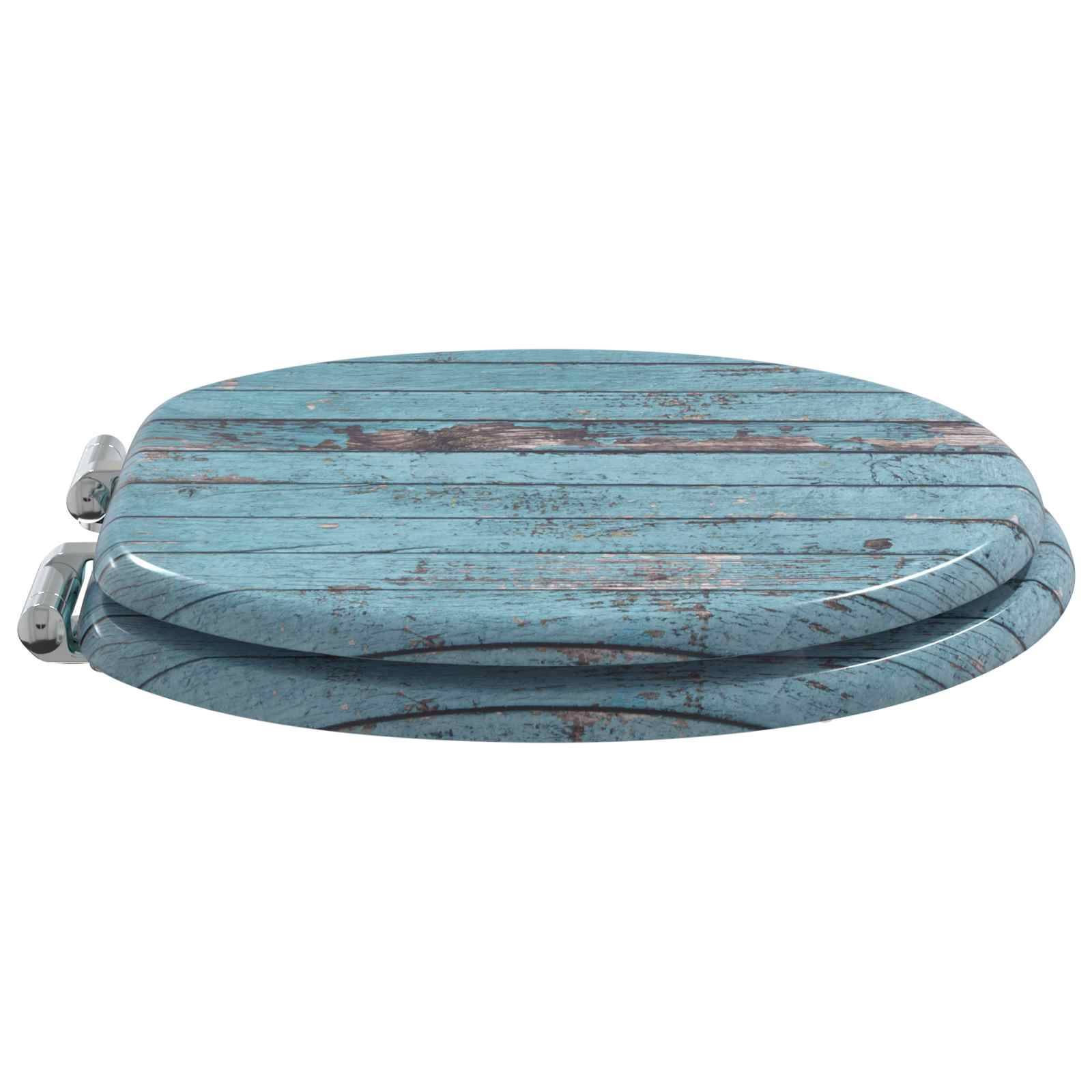 Ein ovaler Toilettensitz mit hellem Blau und verschliffenem Holzmuster, der einen rustikalen Designstil zur Schau stellt.