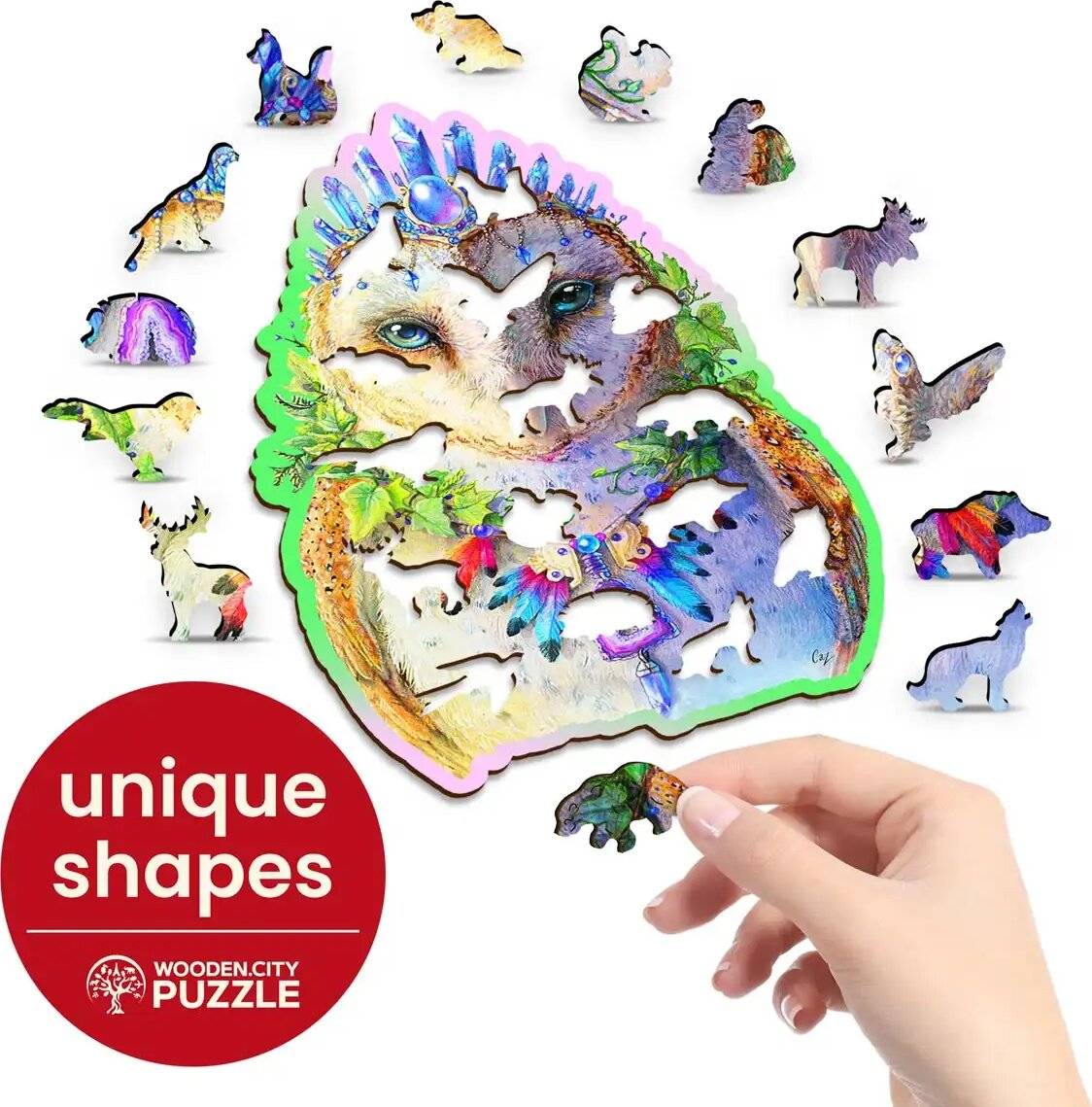 Hand, die einzigartig geformte Puzzleteile auf ein buntes Faultier-Bild legt, mit dem Text „einzigartige Formen