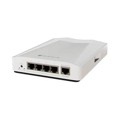 Ein weißer Internet-Router mit vier Ethernet-Anschlüssen, mit der Bezeichnung „Mikrotik