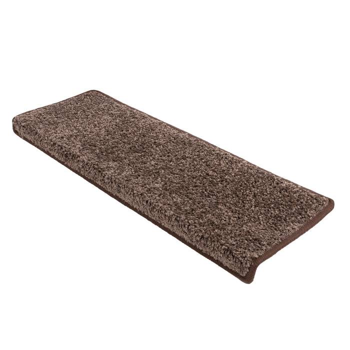 Ein brauner, strukturierter Treppenstufenbelag mit abgerundeten Kanten, entworfen für Sicherheit und Komfort auf Treppen.