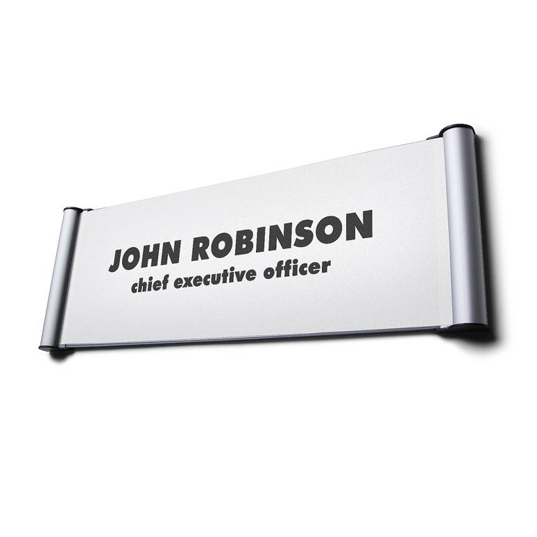 „John Robinson, Geschäftsführer