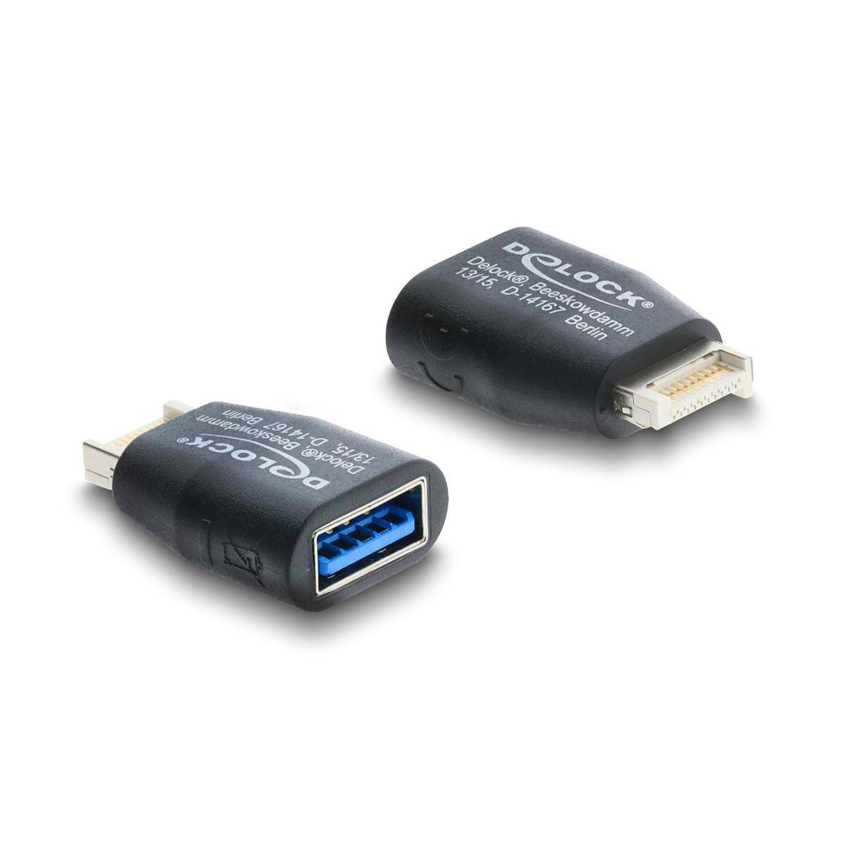„Zwei Delock-Adapter mit USB-Steckern, einer von Micro-USB zu USB 3.0 Buchse und einer von Micro-USB zu USB 2.0 Stecker, auf weißem Hintergrund.