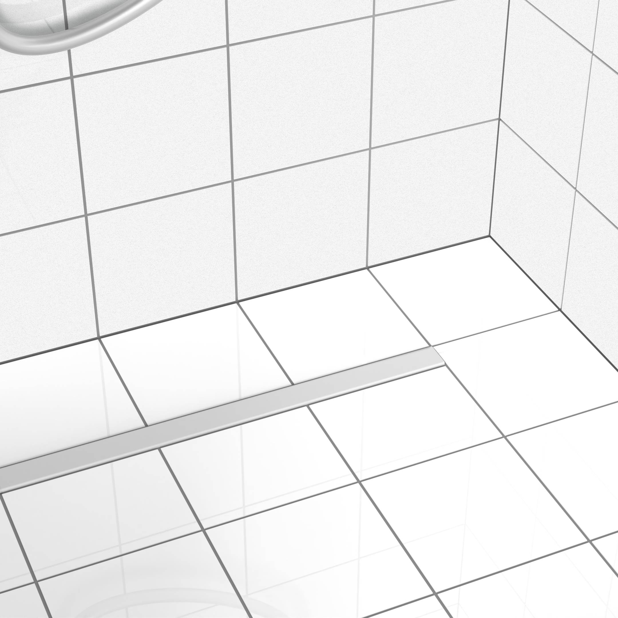 Eine weiß geflieste Dusche mit einem Chromduschkopf hoch oben und einer teilweise sichtbaren Glastür, die ein schlankes und modernes Badezimmerdesign präsentiert.