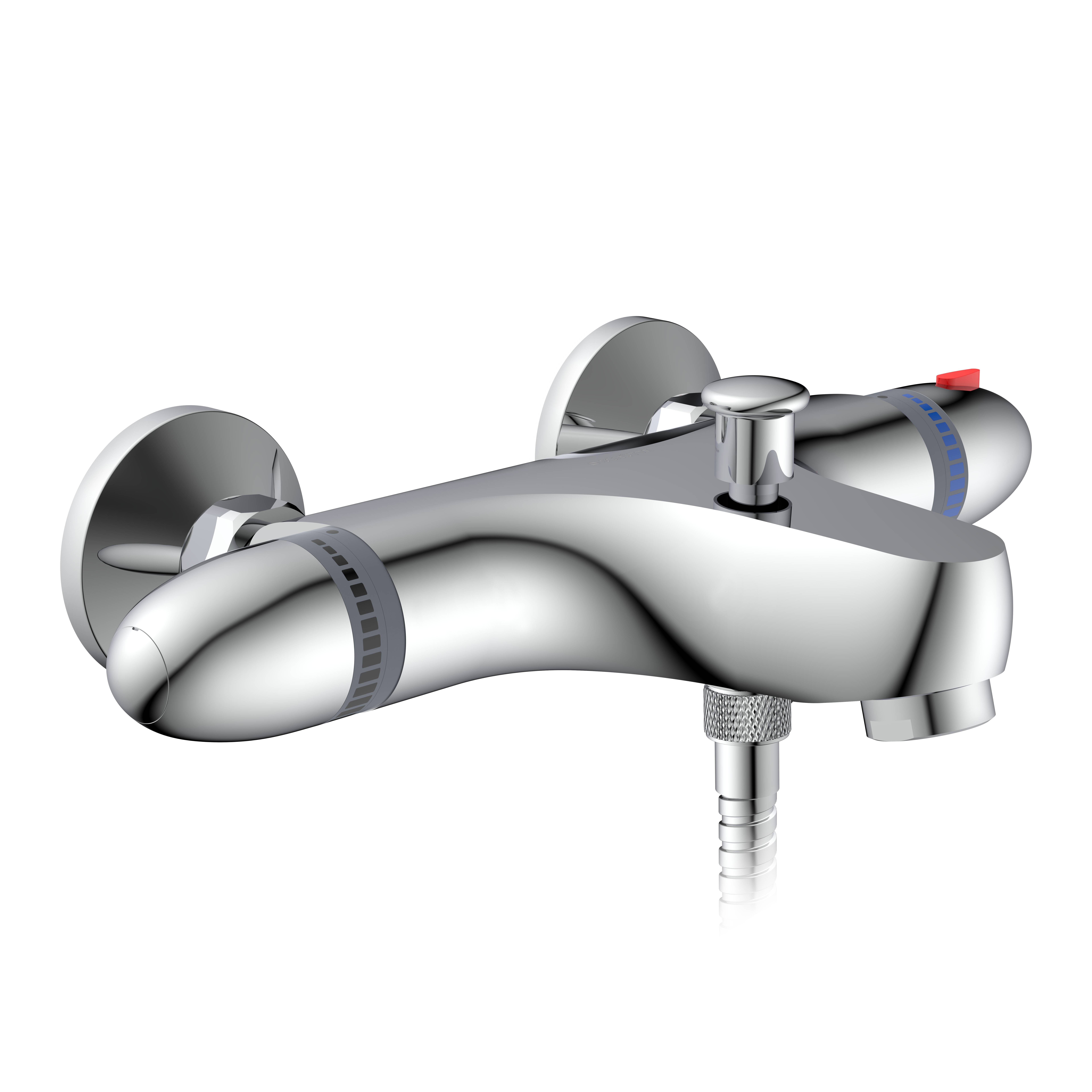 Chrom-Wandarmatur für Badewanne mit Warm- und Kaltreglern und Handbrause-Auslass vor schwarzem Hintergrund