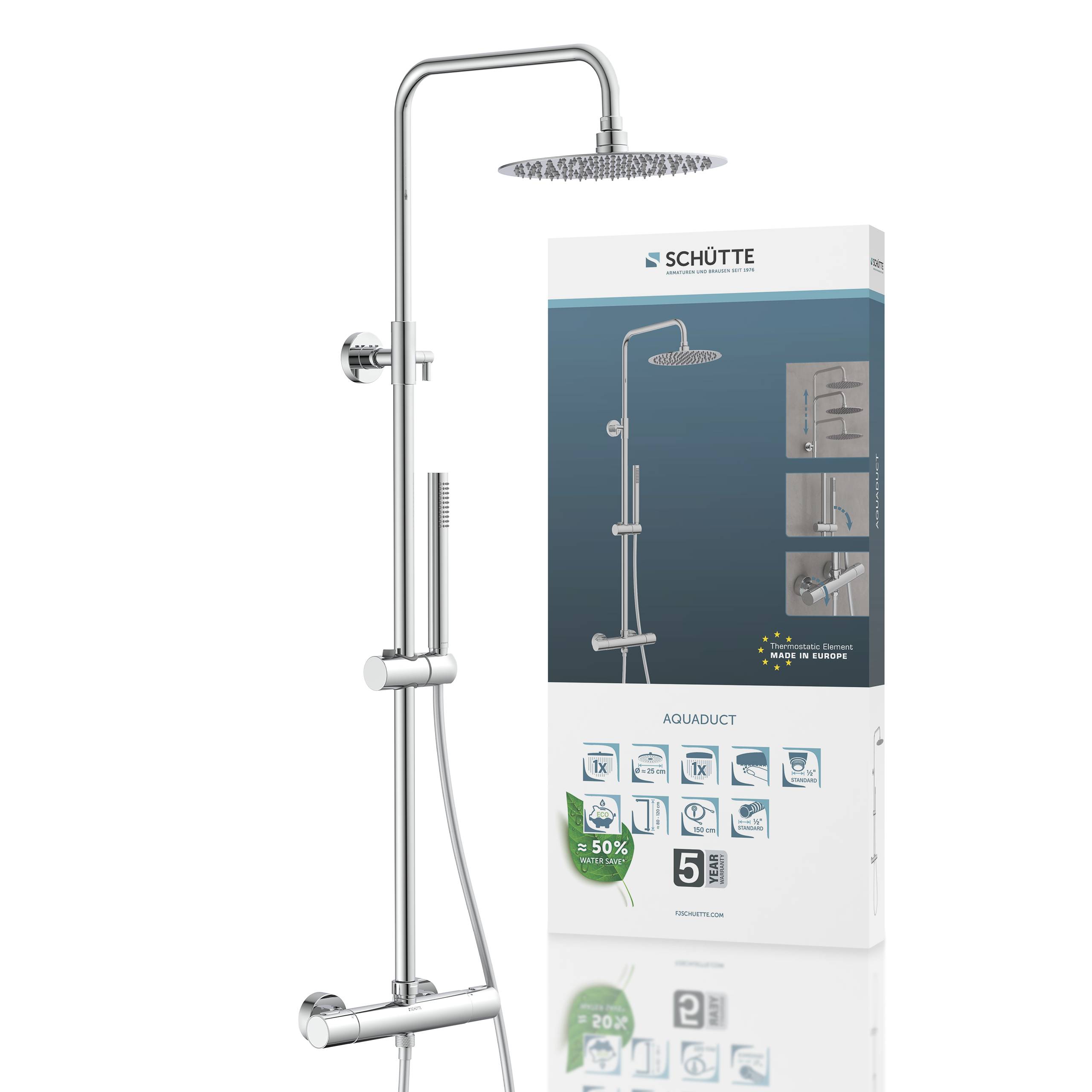 Ein Chromduschsystem mit verstellbarer Höhe, Handbrause und Kopfbrause, neben seiner Verpackungsbox ausgestellt.