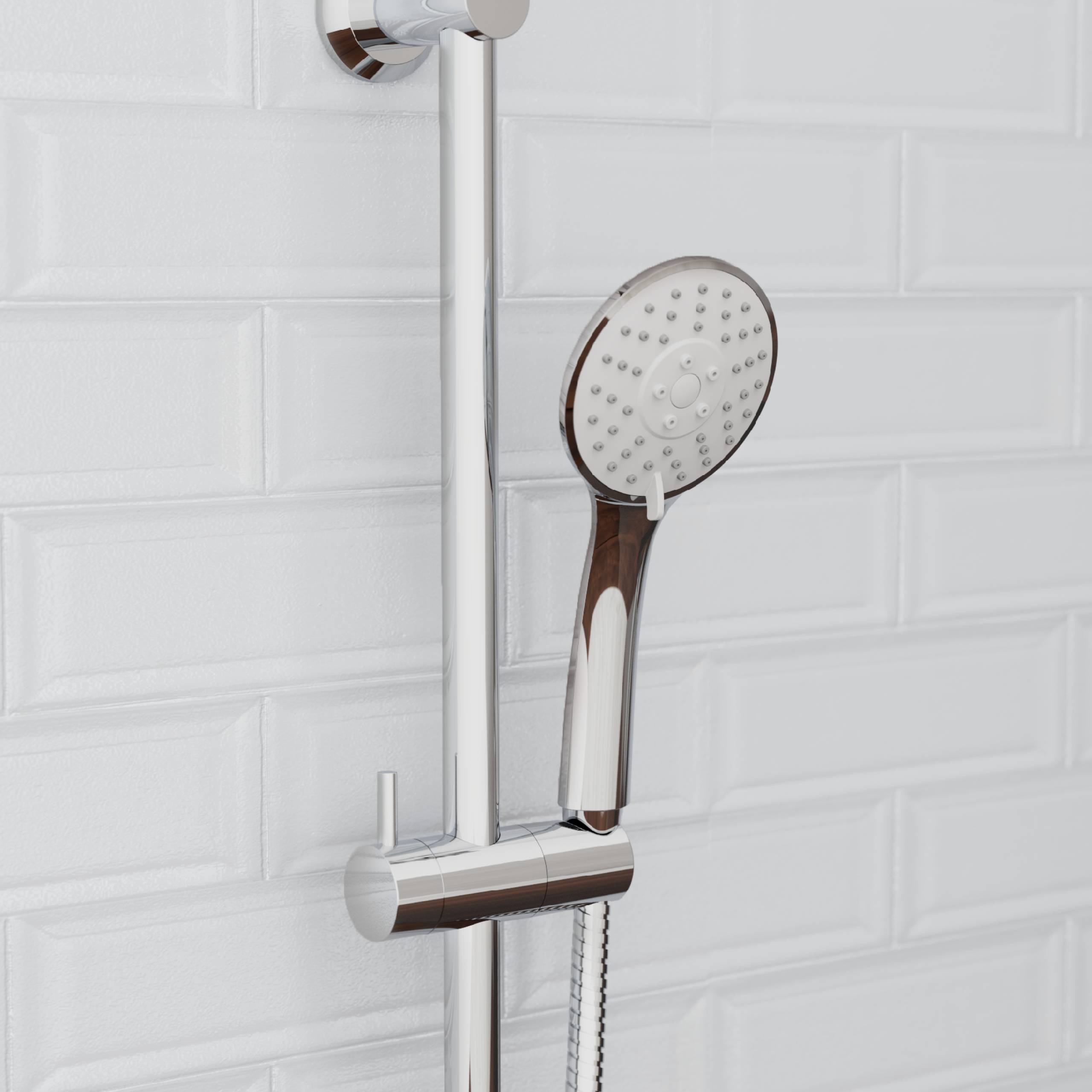 Ein moderner tragbarer Duschkopf, der auf einer vertikalen Schiene an einer weiß gekachelten Wand montiert ist.