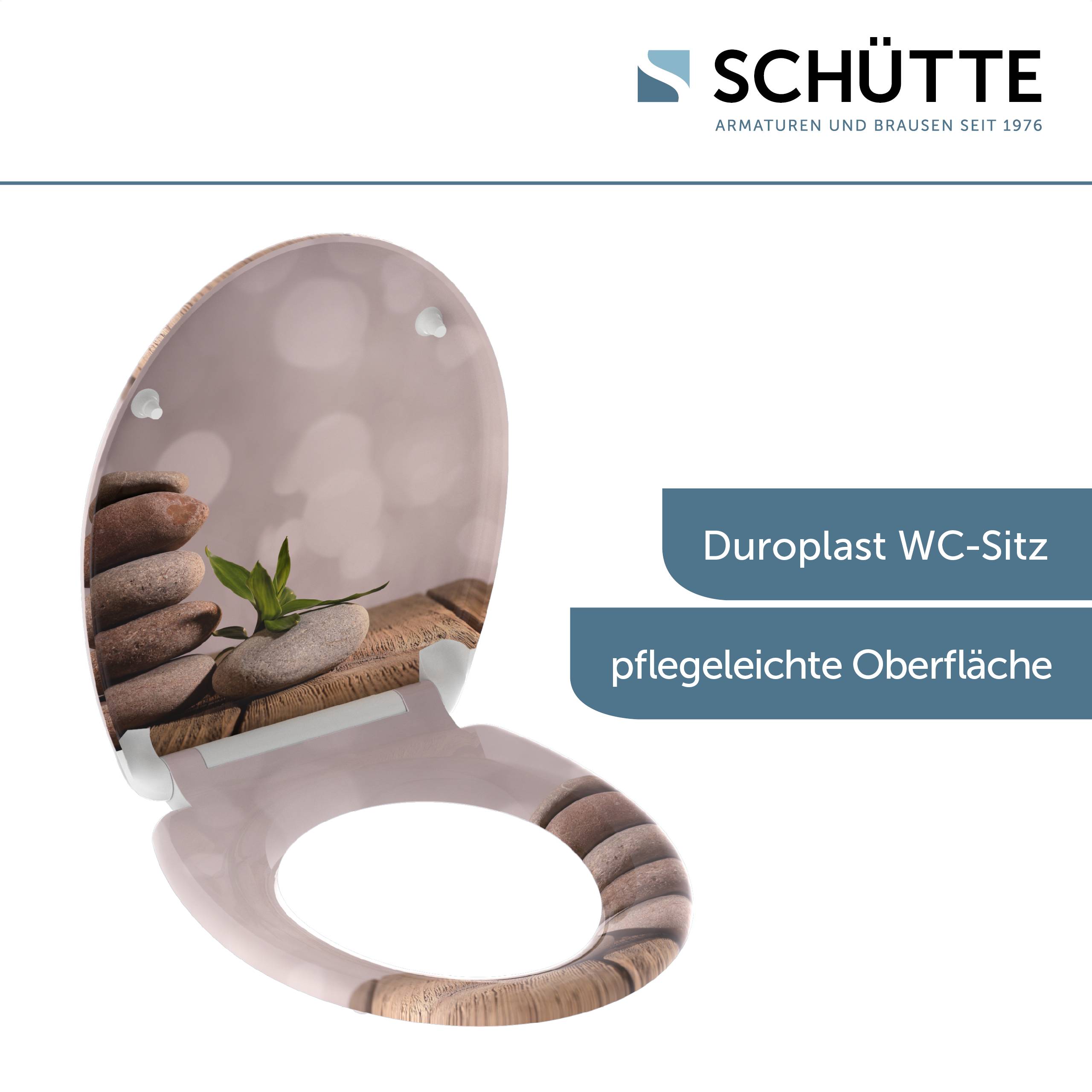 Ein weißer Toilettensitz mit Deckel, der vor einem schlichten Hintergrund präsentiert wird. Der Sitz ist oval geformt und hebt das Design und die Marke „Schütte