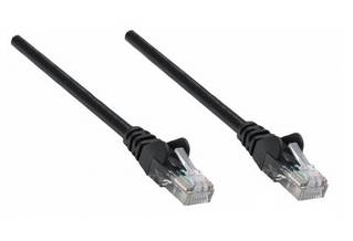 Zwei schwarze Ethernet-Kabel mit transparenten Steckern, die für Netzwerkverbindungen verwendet werden.