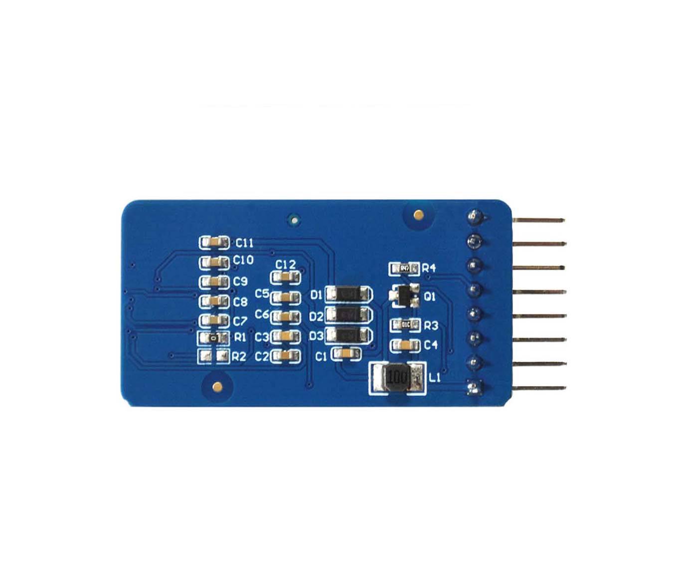 Eine blaue Leiterplatte mit verschiedenen Kondensatoren und Widerständen. Sie verfügt über eine Reihe von Steckerkontakten auf der rechten Seite.