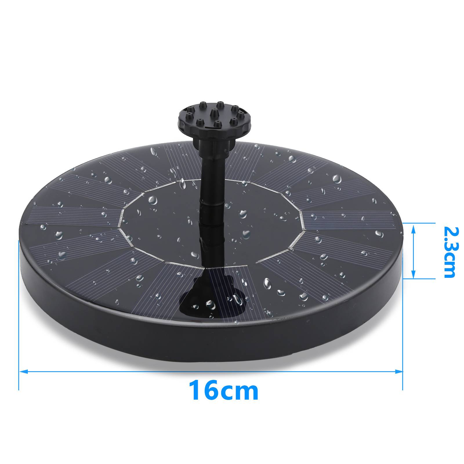 Eine kreisförmige, solar-betriebene Springbrunnenpumpe mit Wassertropfen auf ihrer Oberfläche, mit einem Durchmesser von 16 cm und einer Höhe von 2,3 cm.