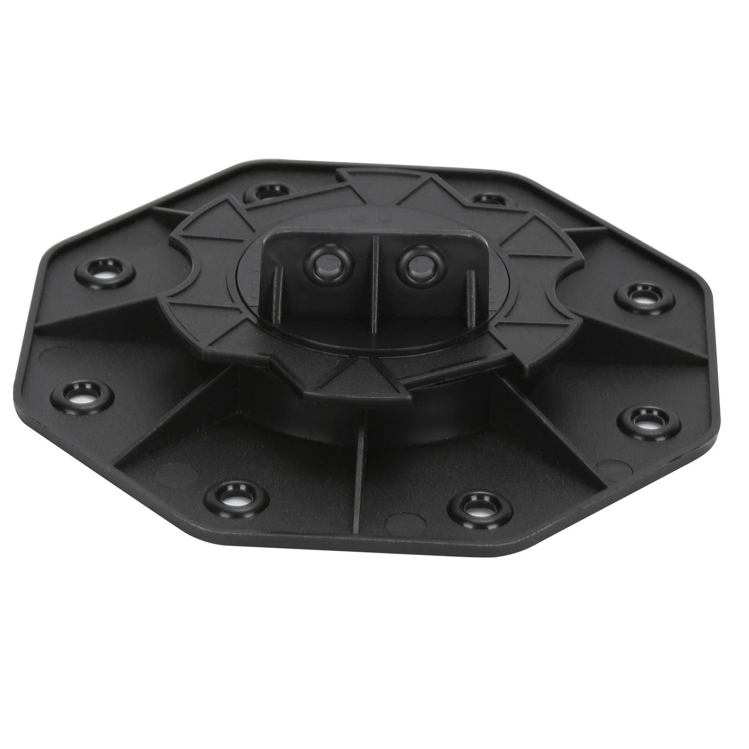 Ein schwarzer Strandschirm mit integrierten LED-Lichtern spendet Schatten an einem sonnigen Strand mit einer Palme und dem Meer. Die Einschübe zeigen die Solarladung, LED-Lichter und das Belüftungsdesign.