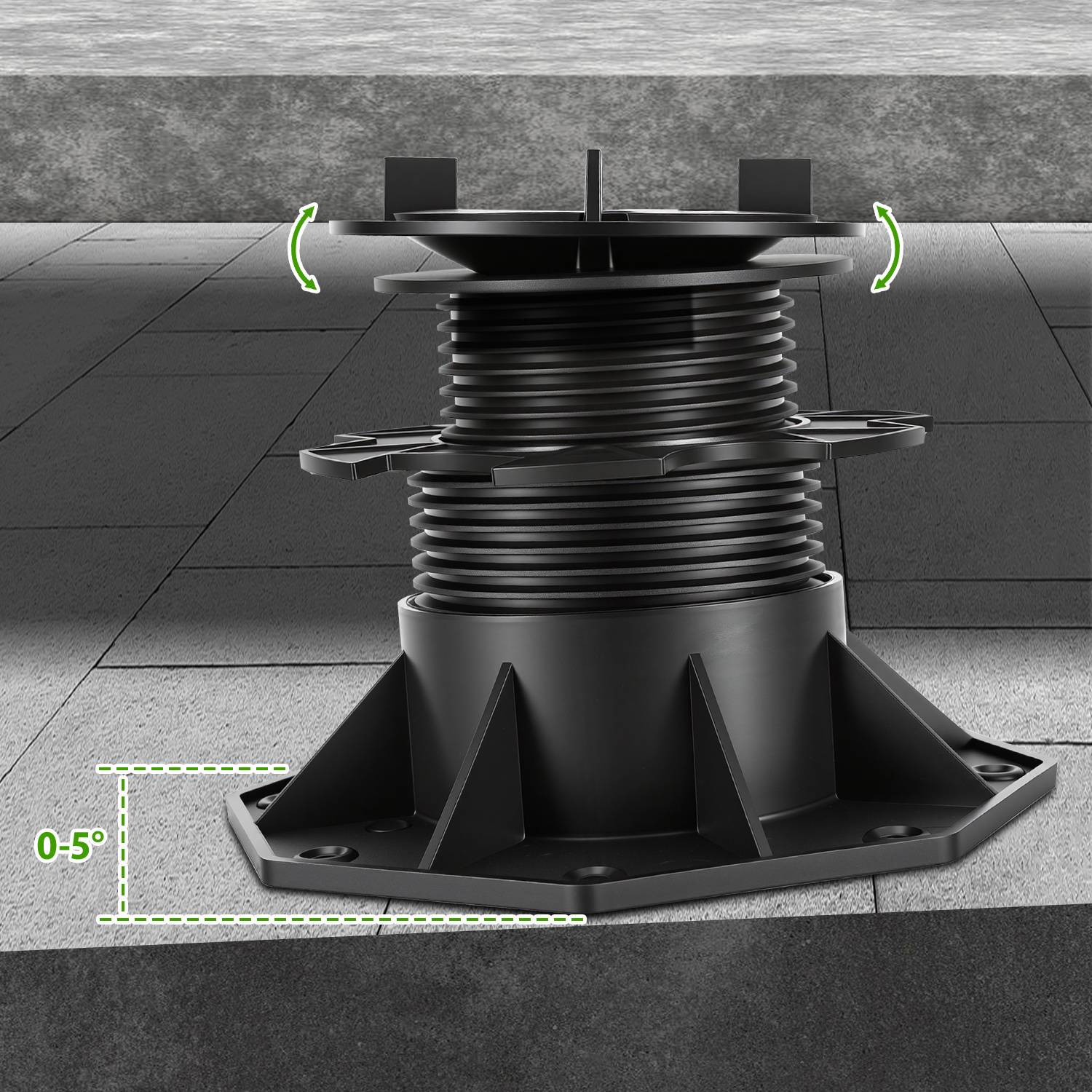 Verstellbares Podest auf einer Betonoberfläche mit einem Neigungsbereich von 0-5°, verwendet zum Nivellieren von Bodeninstallationen.