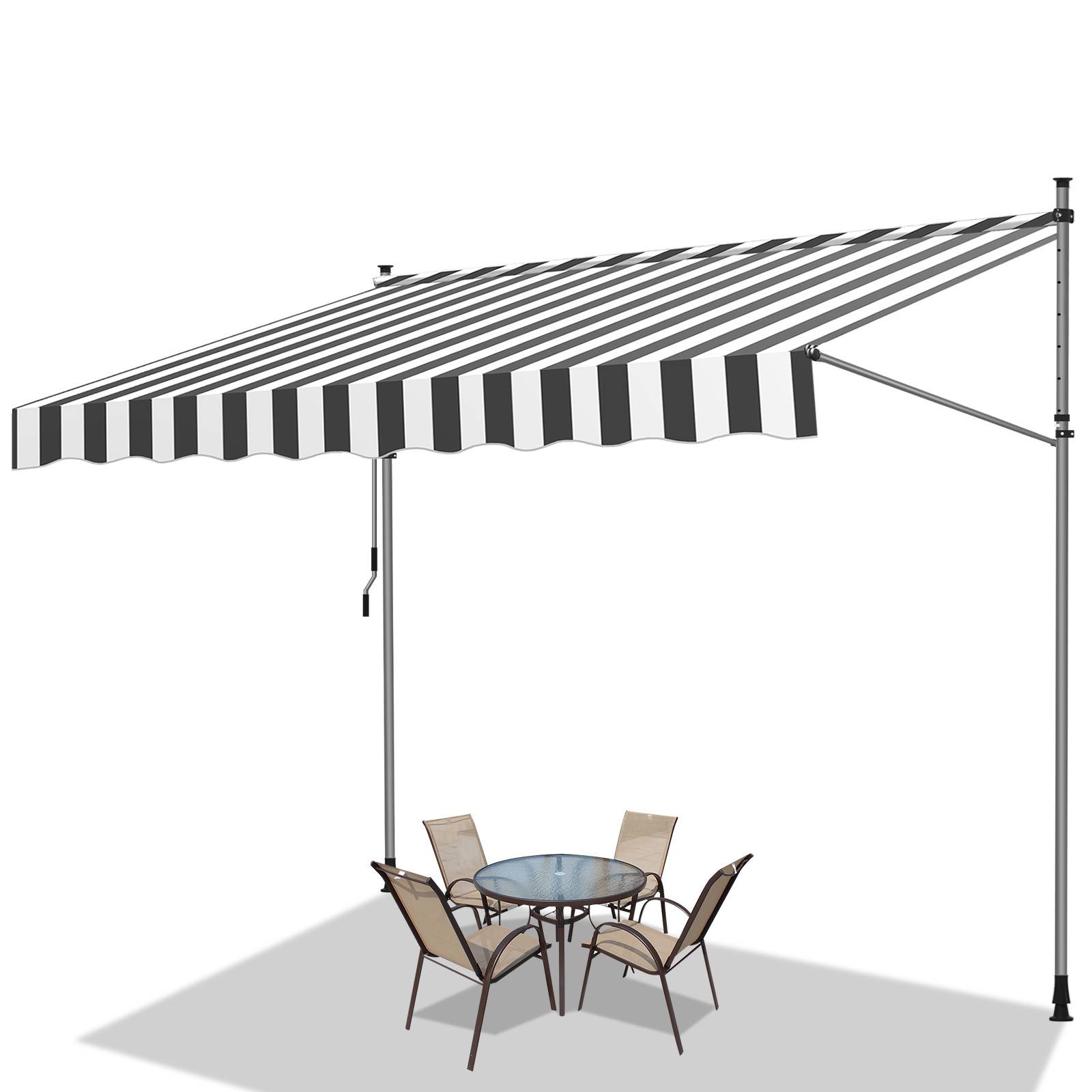 Ein gestreiftes Außensonnensegel spendet Schatten über einen runden Glastisch auf der Terrasse mit vier Stühlen.