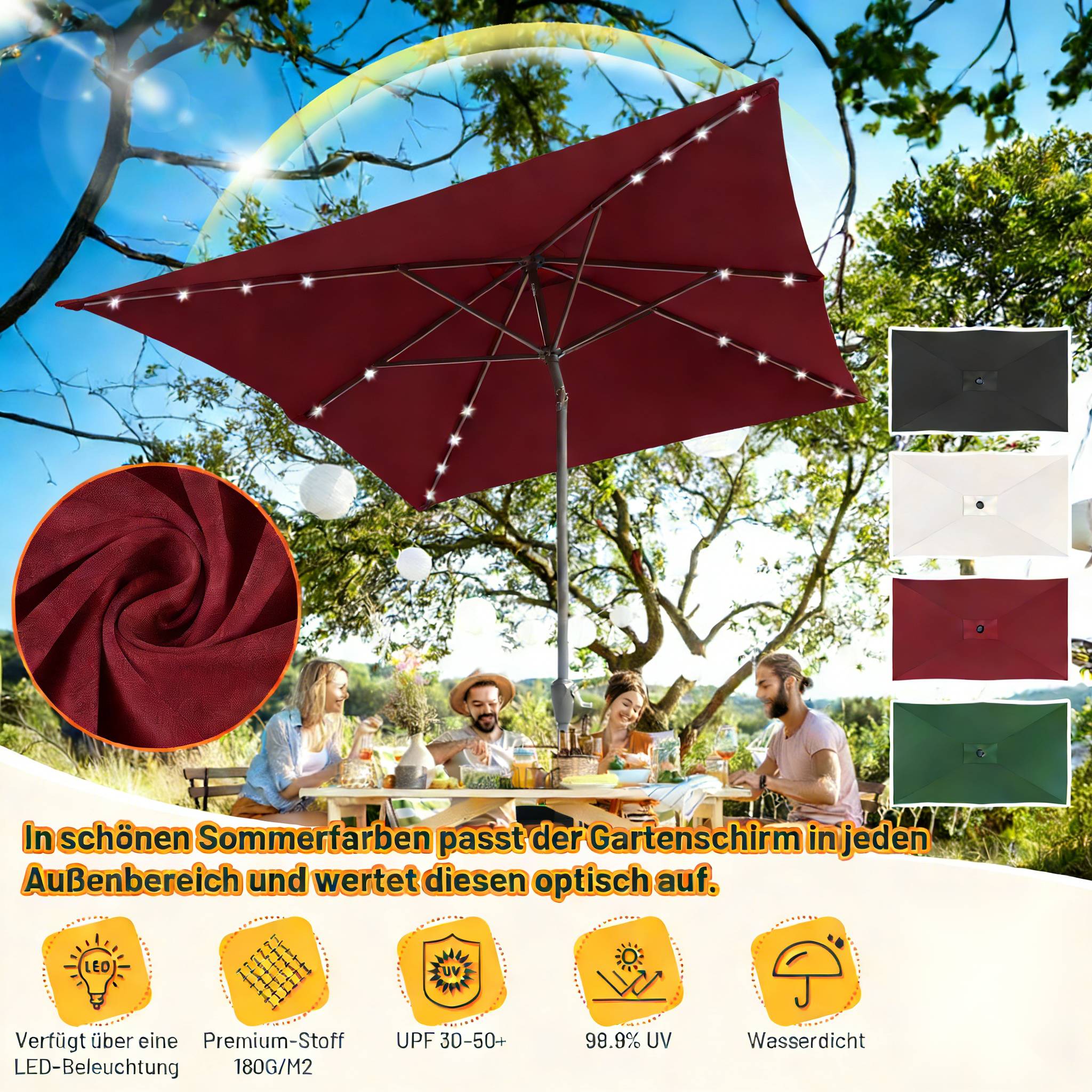 Ein roter Outdoor-Sonnenschirm mit LED-Leuchten ist über einem Tisch aufgestellt, an dem Menschen einen sonnigen Tag im Garten genießen. Stoffmuster werden gezeigt. Der Text auf Deutsch lautet: „In schönen Sommerfarben passt der Gartenschirm in jeden Außenbereich und wertet diesen optisch auf.