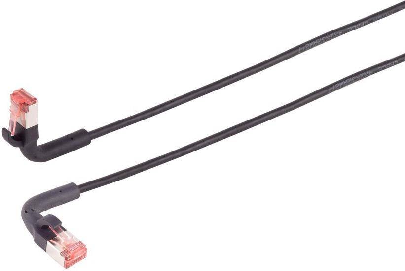 Ein rotes Ethernet-Kabel mit zwei RJ45-Steckern an jedem Ende vor weißem Hintergrund.