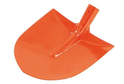 Roter Schaufelkopf vor weißem Hintergrund, der seine saubere, reflektierende Oberfläche und spitze Spitze zeigt, ideal zum Graben.