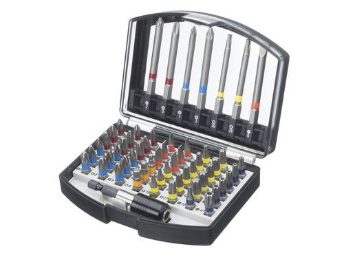 Satz aus mehrfarbigen Schraubendreher-Bits in einem schwarzen Koffer mit Griff. Die Bits sind nach Größe und Farbe organisiert und eignen sich für verschiedene Aufgaben.