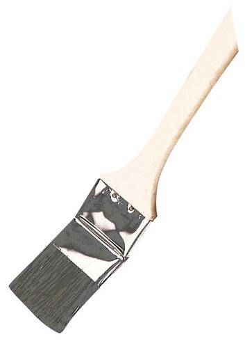 Ein Malerpinsel mit Holzgriff und schwarzen Borsten, abgewinkelt für detaillierte Malerarbeiten.