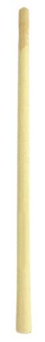 Eine einzelne beige Kerze, unangezündet, aufrecht gegen einen einfachen weißen Hintergrund stehend.
