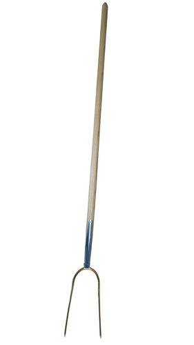 Ein Holzbesen mit langem Stiel und abgewinkelten Borsten, üblicherweise zum Kehren von Fußböden verwendet.