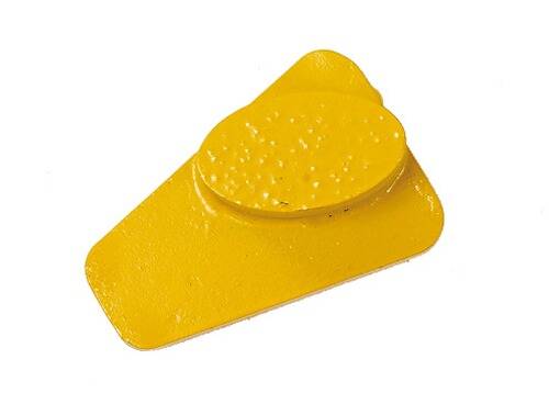 Eine japanische Zugsäge mit einer langen, geraden Klinge und feinen Zähnen, die für präzise Holzbearbeitung und zum Sägen von Holz beim Zurückziehen verwendet wird.