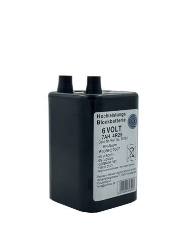 Eine schwarze 6-Volt-Blockbatterie mit der Aufschrift „Hochleistungs-Blockbatterie