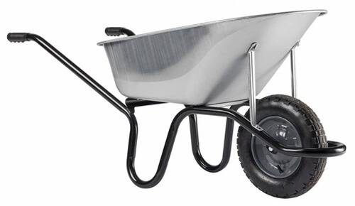 Eine Schubkarre aus Metall mit einem einzelnen Rad und zwei Griffen, die ein tiefes Behältnis zum Transport von Materialien aufweist.