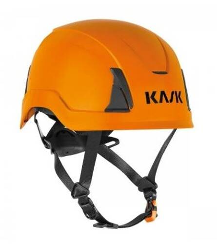 Orangefarbener Schutzhelm mit verstellbaren schwarzen Riemen, mit dem Markennamen 