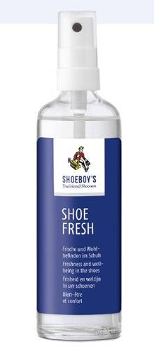 Blauweißes Flaschengebinde mit der Aufschrift „SHOEBOY'S Traditional Shoecare