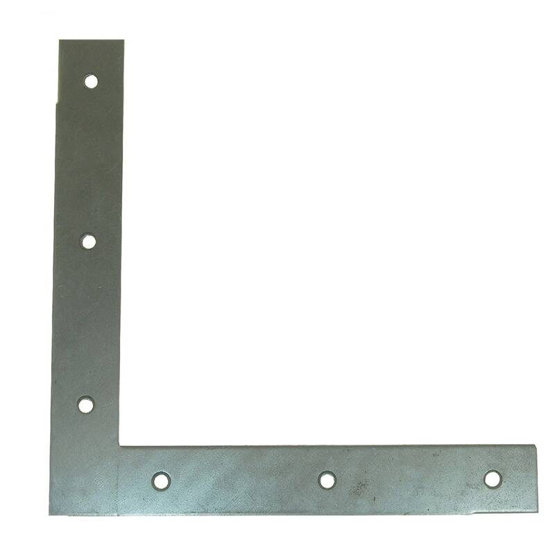 Ein L-förmiges Metallwinkel mit sechs gleichmäßig verteilten Schrauchlöchern, das zum Abstützen oder Verstärken von Strukturen verwendet wird.