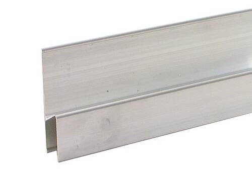 Aluminium-Eckprofil in einer rechtwinkligen Form, typischerweise zum Abschluss und zum Schutz von Ecken in Bau- oder DIY-Projekten verwendet.