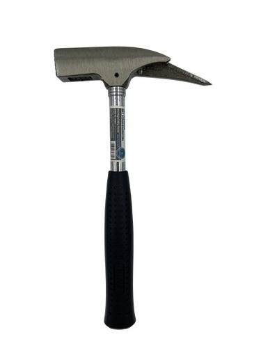 Ein Spitzhammer mit Metallkopf und spitzer Spitze wird gezeigt, mit schwarzem Griffgriff, häufig in der Geologie zur Gesteinssammlung verwendet.