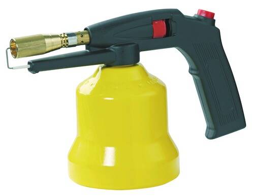 Eine gelbe tragbare Flammenlampe mit Abzug und Messingrüssel, verwendet für Anwendungen wie Löten oder kulinarische Aufgaben.