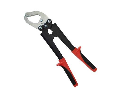 Bolzenschneider mit schwarzen Griffen und roten Gummiauflagen, zum Durchschneiden von Metall wie Ketten oder Vorhängeschlössern verwendet.