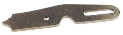 Eine Nahaufnahme einer verrosteten Metallhalterung mit einem Loch auf der linken Seite, möglicherweise Teil einer industriellen oder mechanischen Struktur.