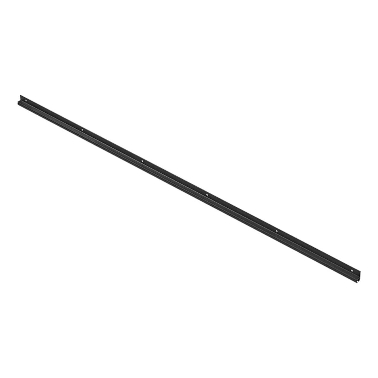 Eine schwarze, lange, flache Metallschiene mit gleichmäßig verteilten Löchern über ihre gesamte Länge, typischerweise zum Befestigen oder Stützen von Strukturen verwendet.