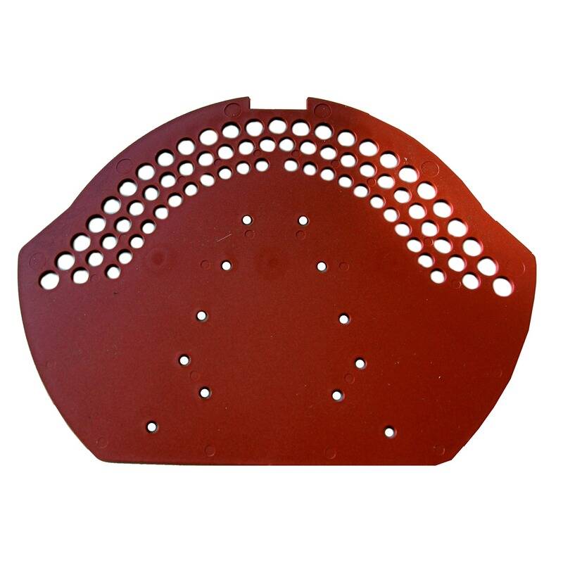 Eine rote Kunststoff-Drainageplatte mit mehreren kreisförmigen Löchern, die in Reihen angeordnet sind, für Belüftungs- oder Trocknungszwecke.