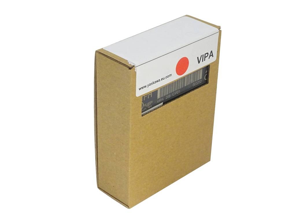 Braune Versandkarton mit weißem „VIPA“-Etikett und Barcode, freigestellt auf weißem Hintergrund.